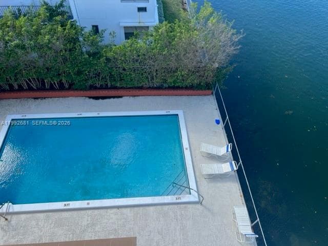 A11992681 — Miami Beach — 31