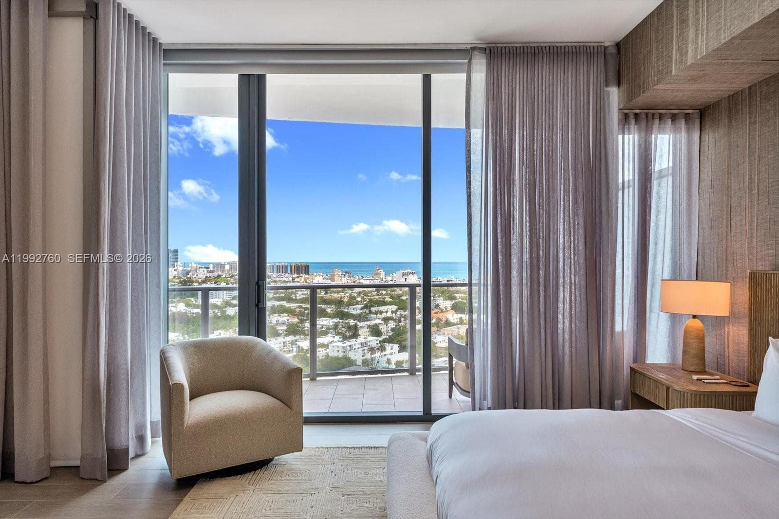 A11992760 — Miami Beach — 15