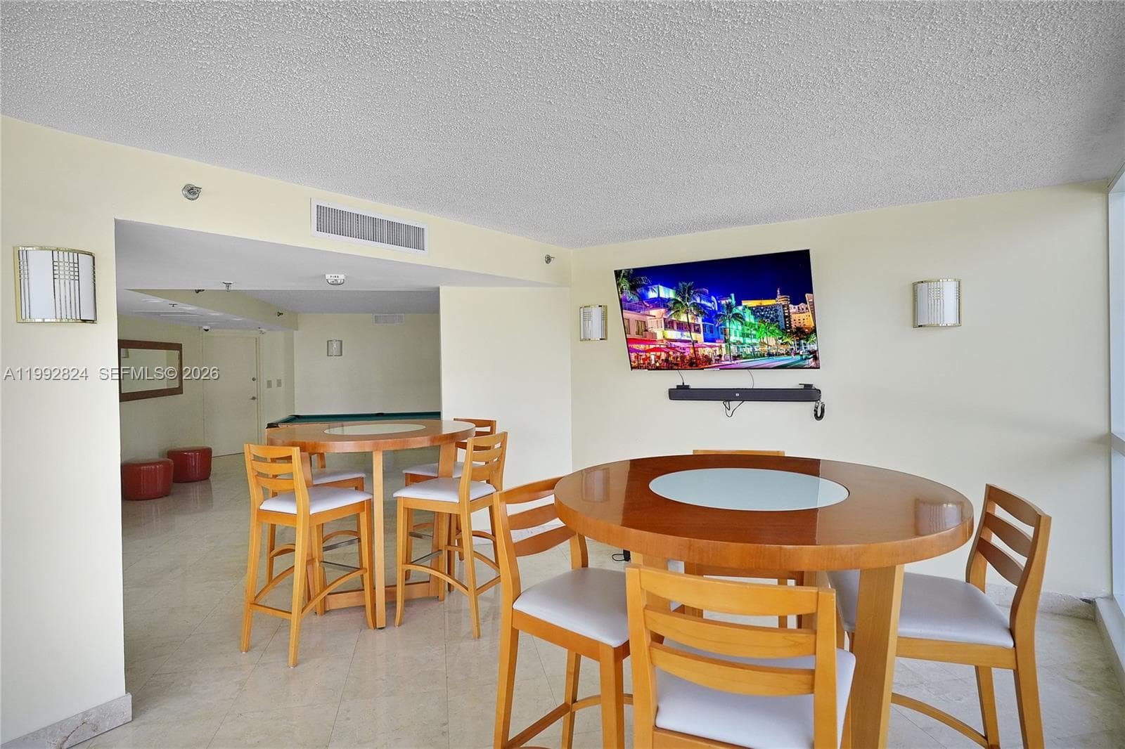 A11992824 — Miami Beach — 29