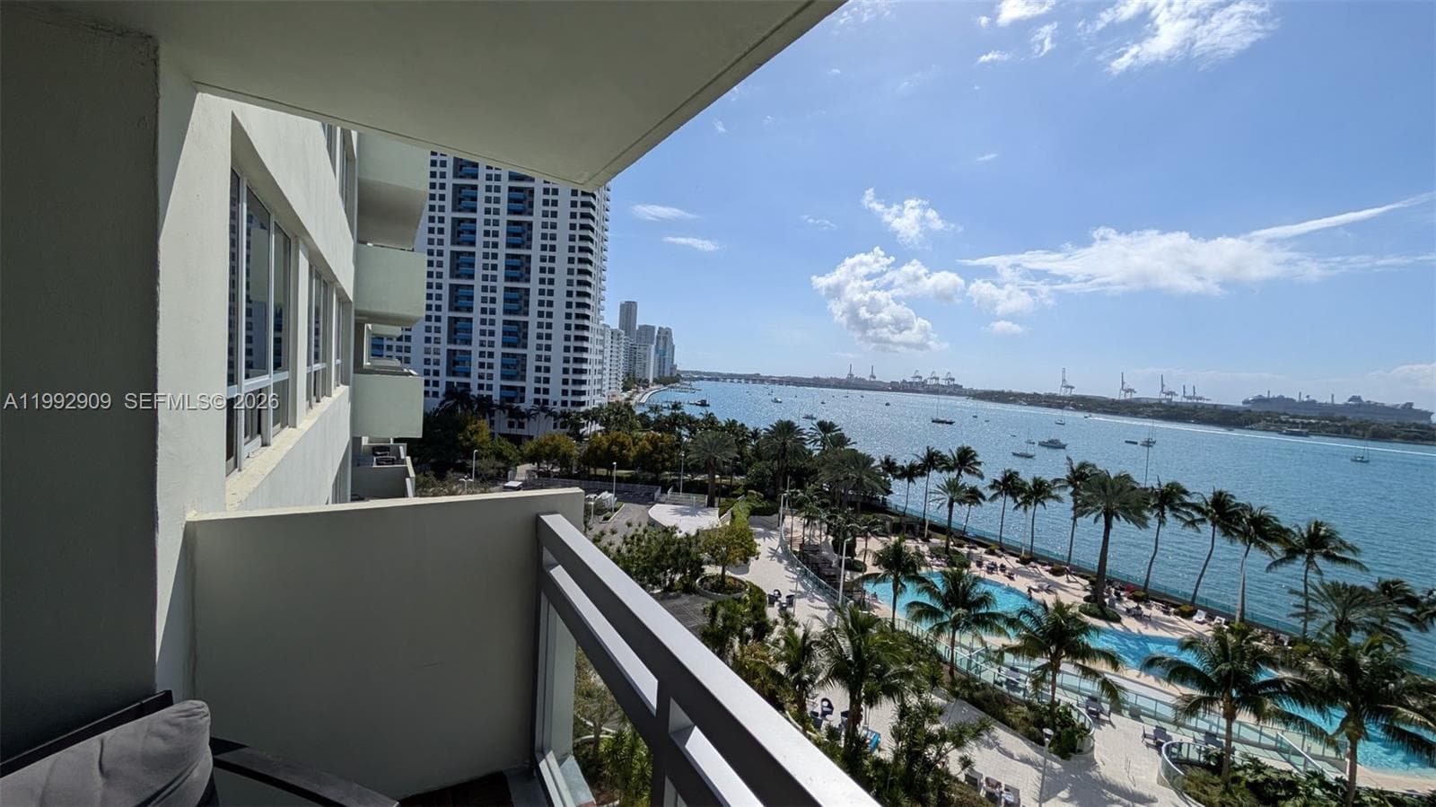A11992909 — Miami Beach — 27