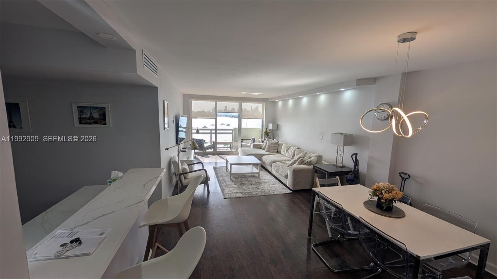 A11992909 — Miami Beach — 2