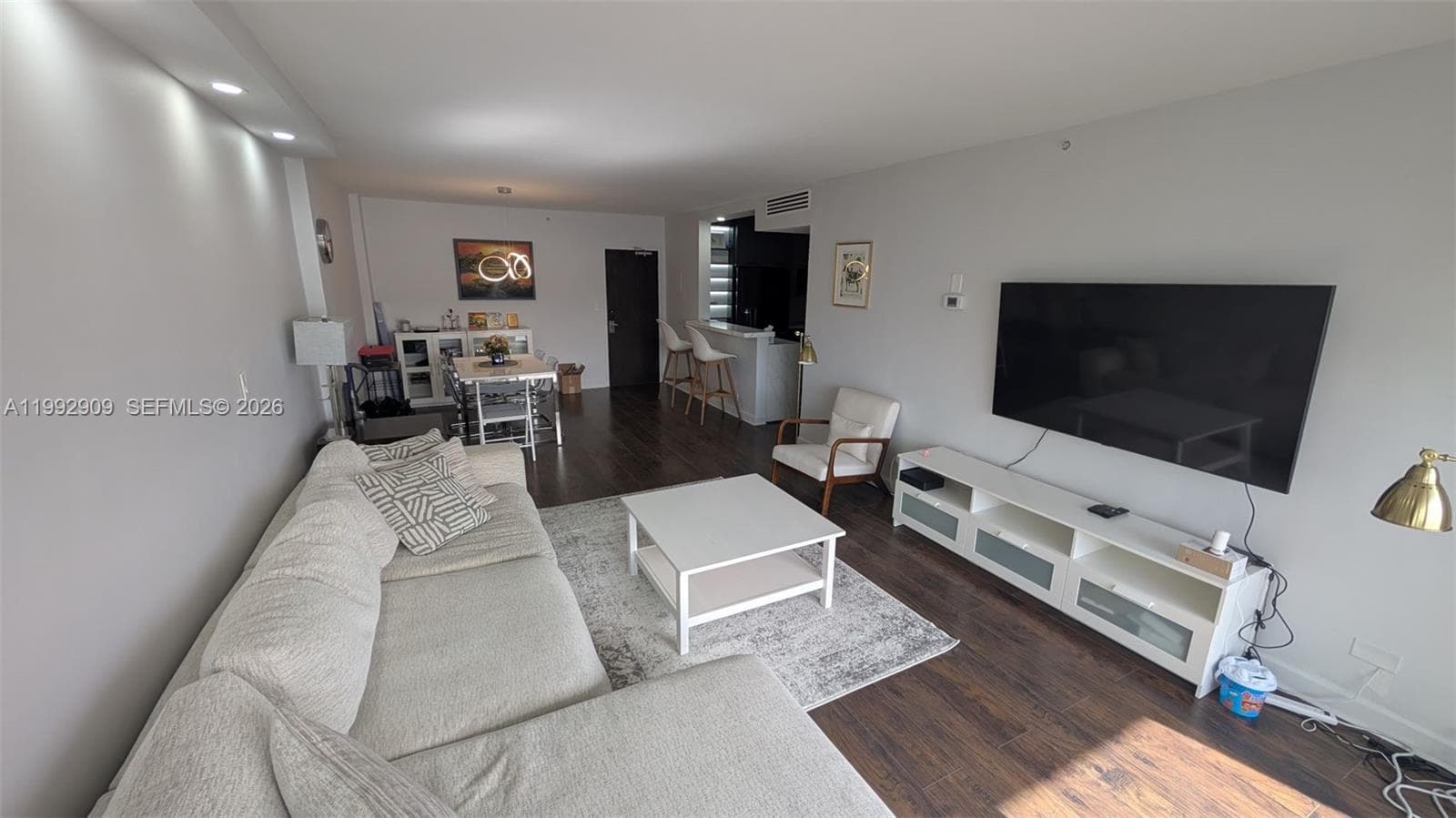 A11992909 — Miami Beach — 7