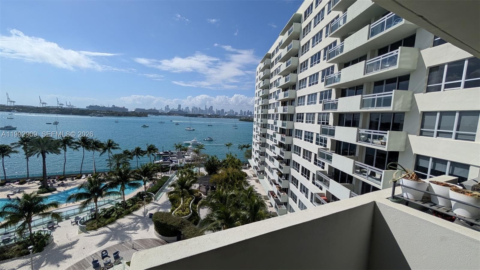 A11992909 — Miami Beach — 28