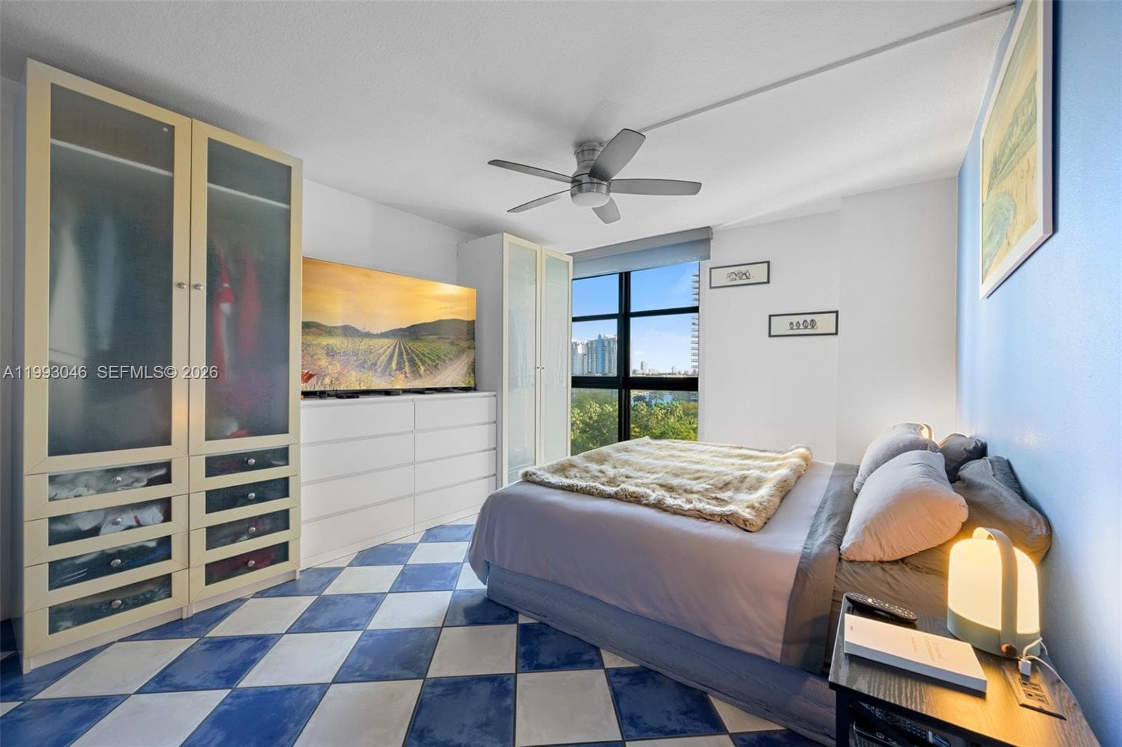 A11993046 — Miami Beach — 13