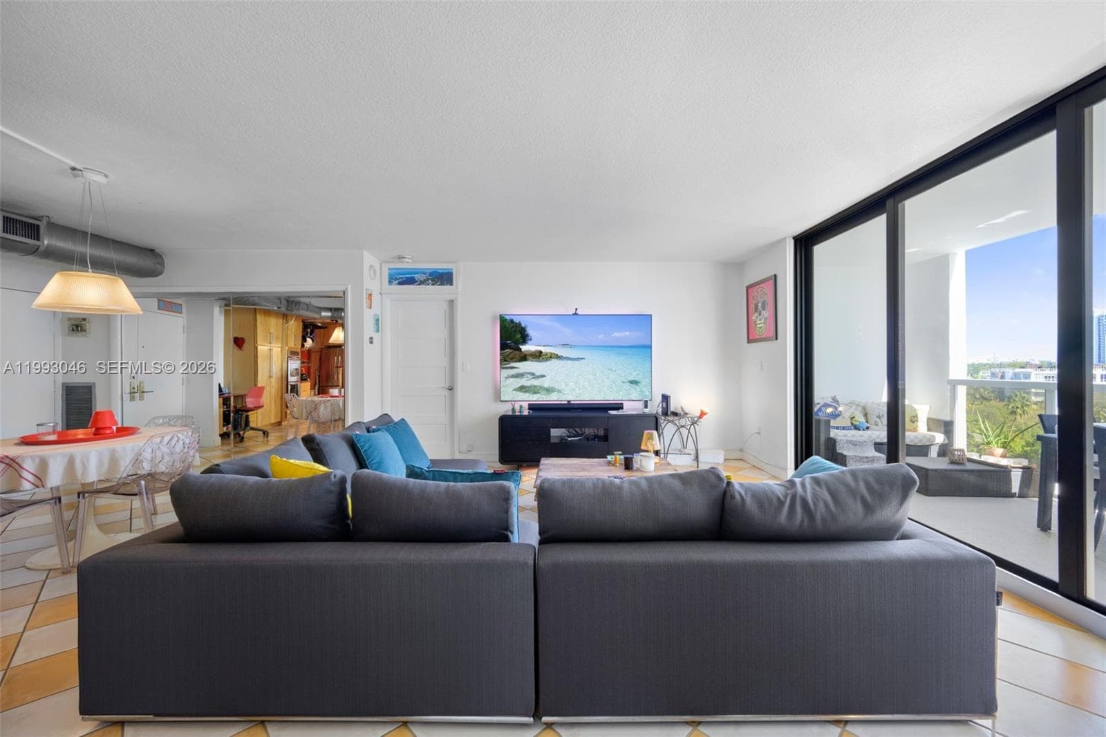 A11993046 — Miami Beach — 5