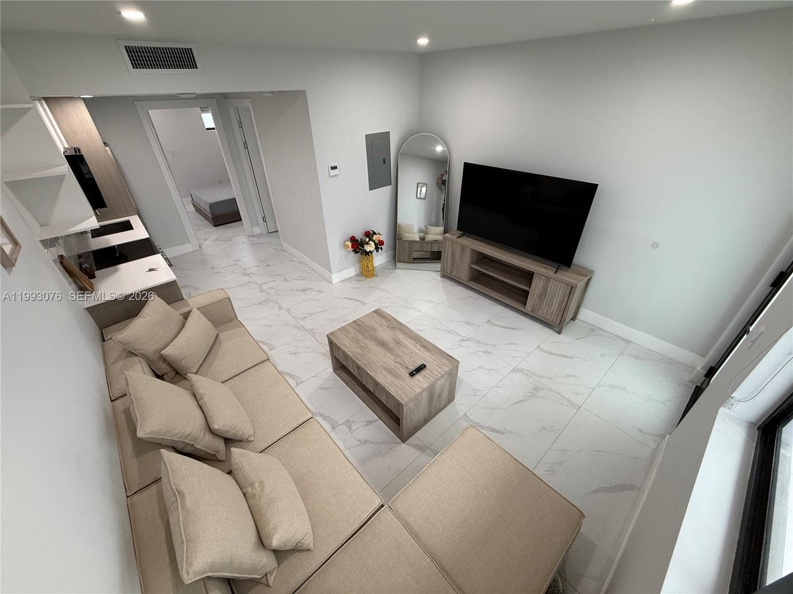A11993076 — Miami Beach — 2