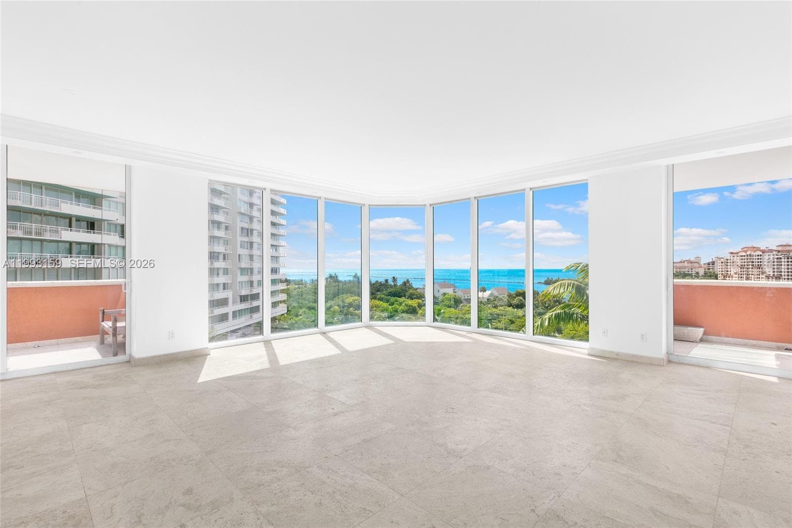 A11993159 — Miami Beach — 9