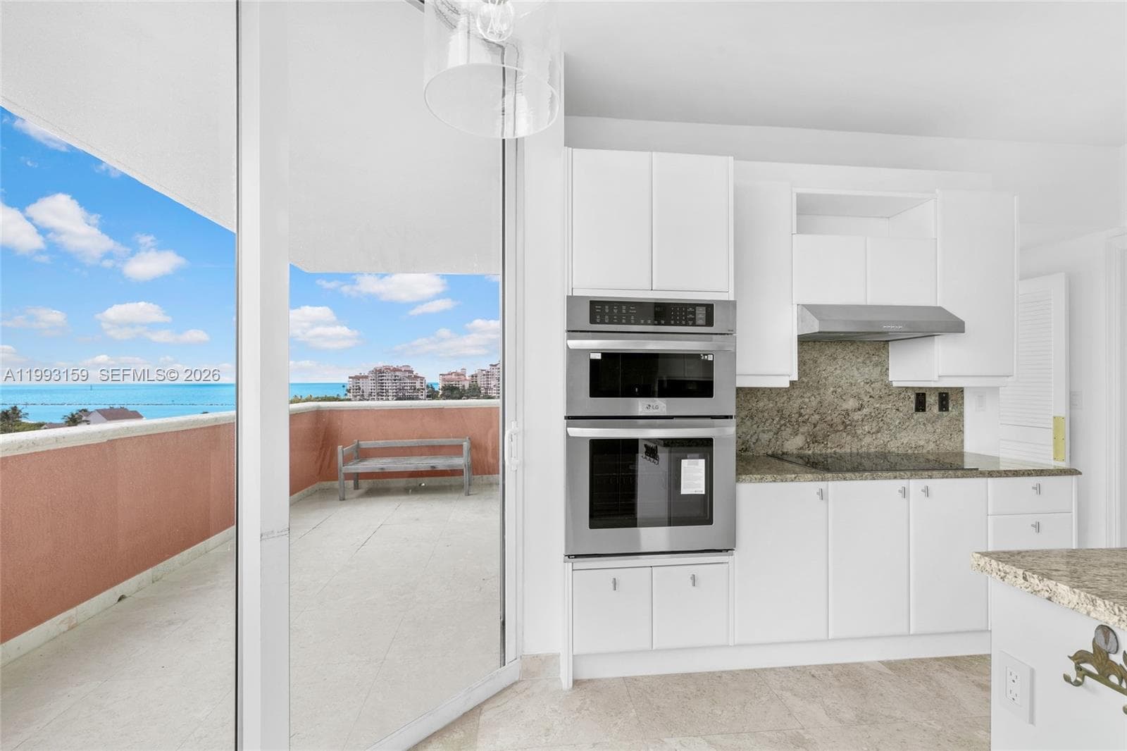 A11993159 — Miami Beach — 14