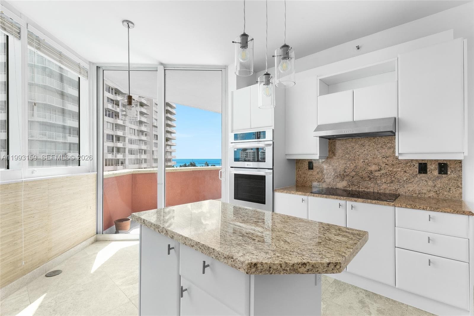 A11993159 — Miami Beach — 18