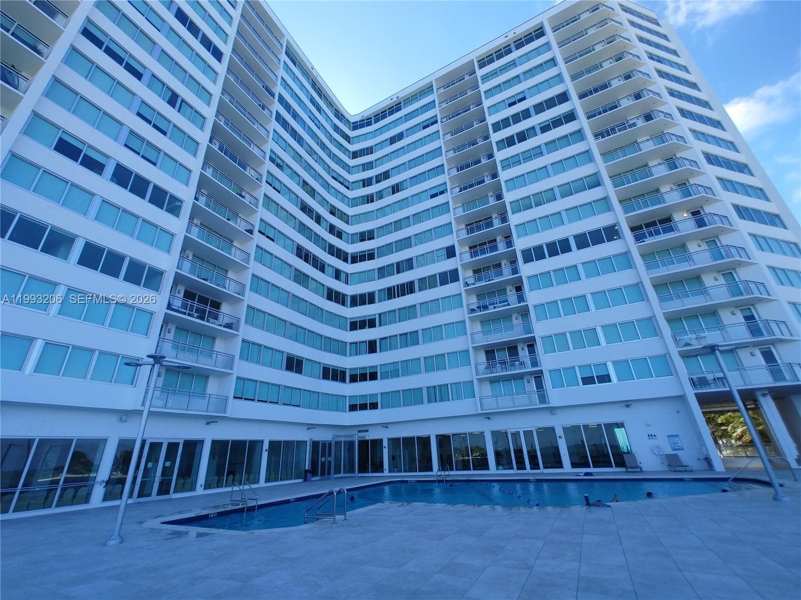 A11993206 — Miami Beach — 40