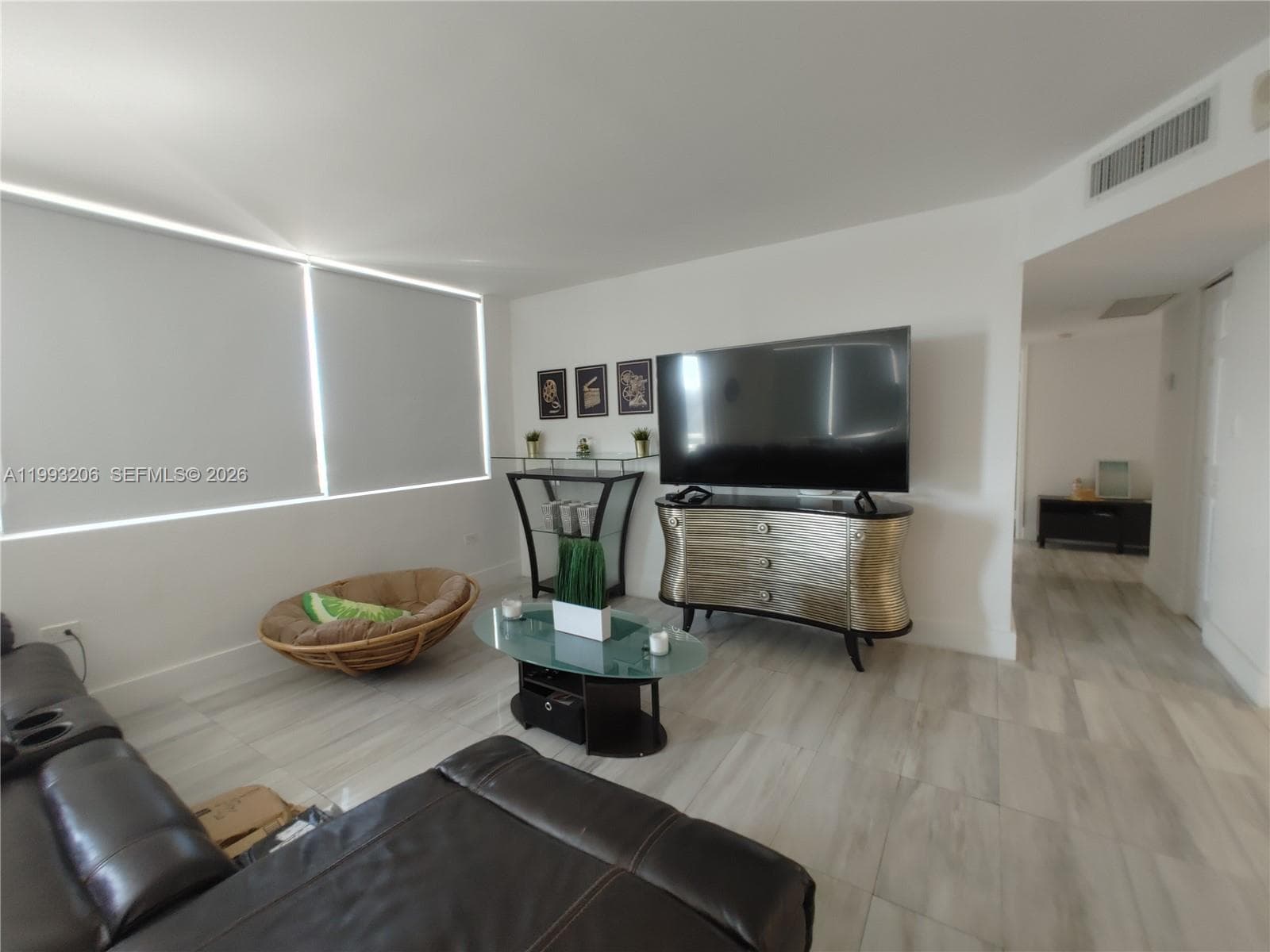 A11993206 — Miami Beach — 8
