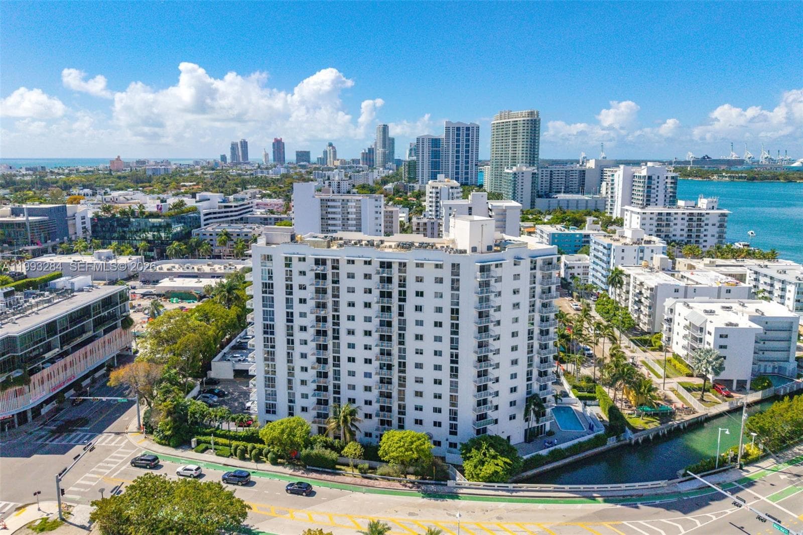 A11993284 — Miami Beach — 14