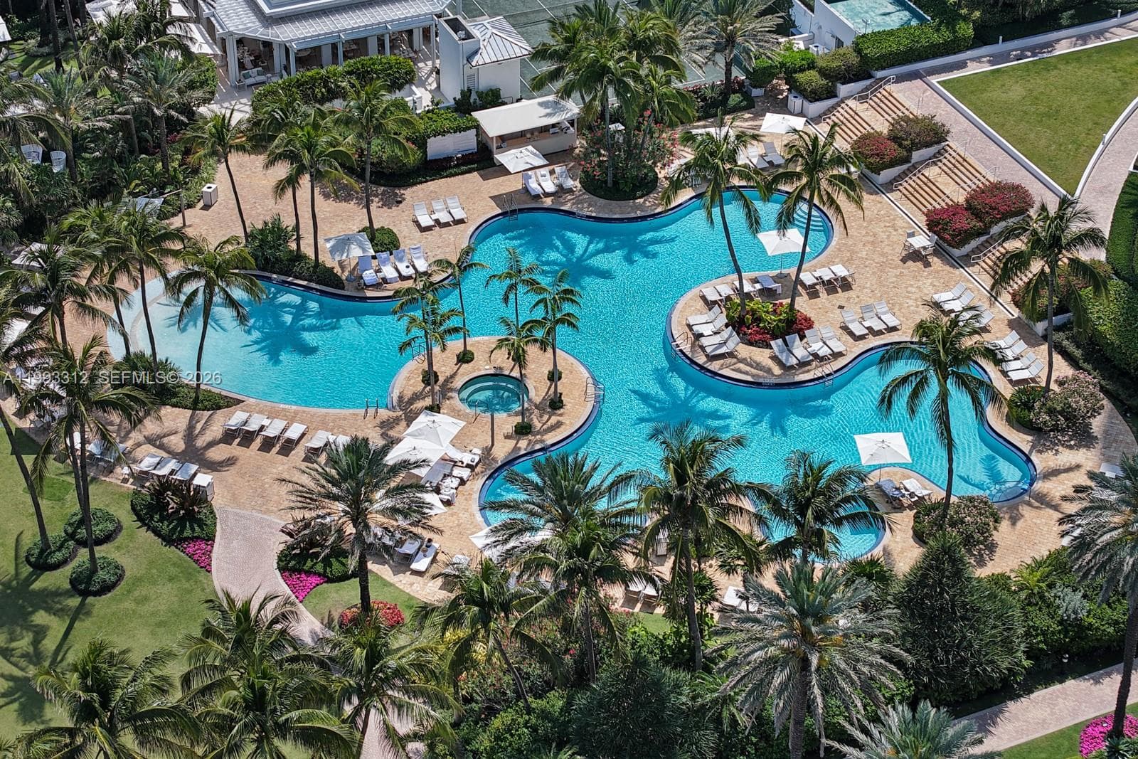 A11993312 — Miami Beach — 32