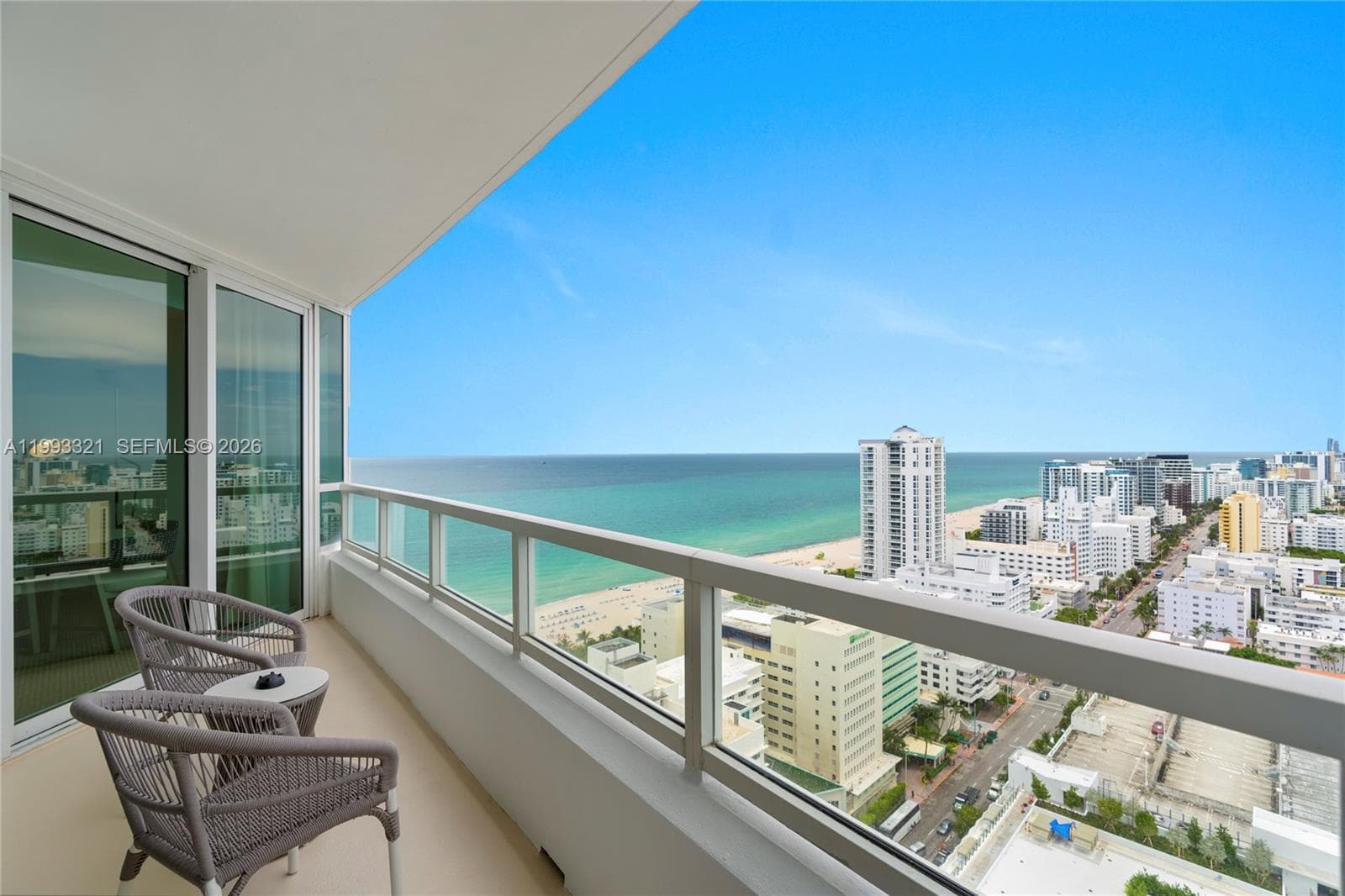 A11993321 — Miami Beach — 7