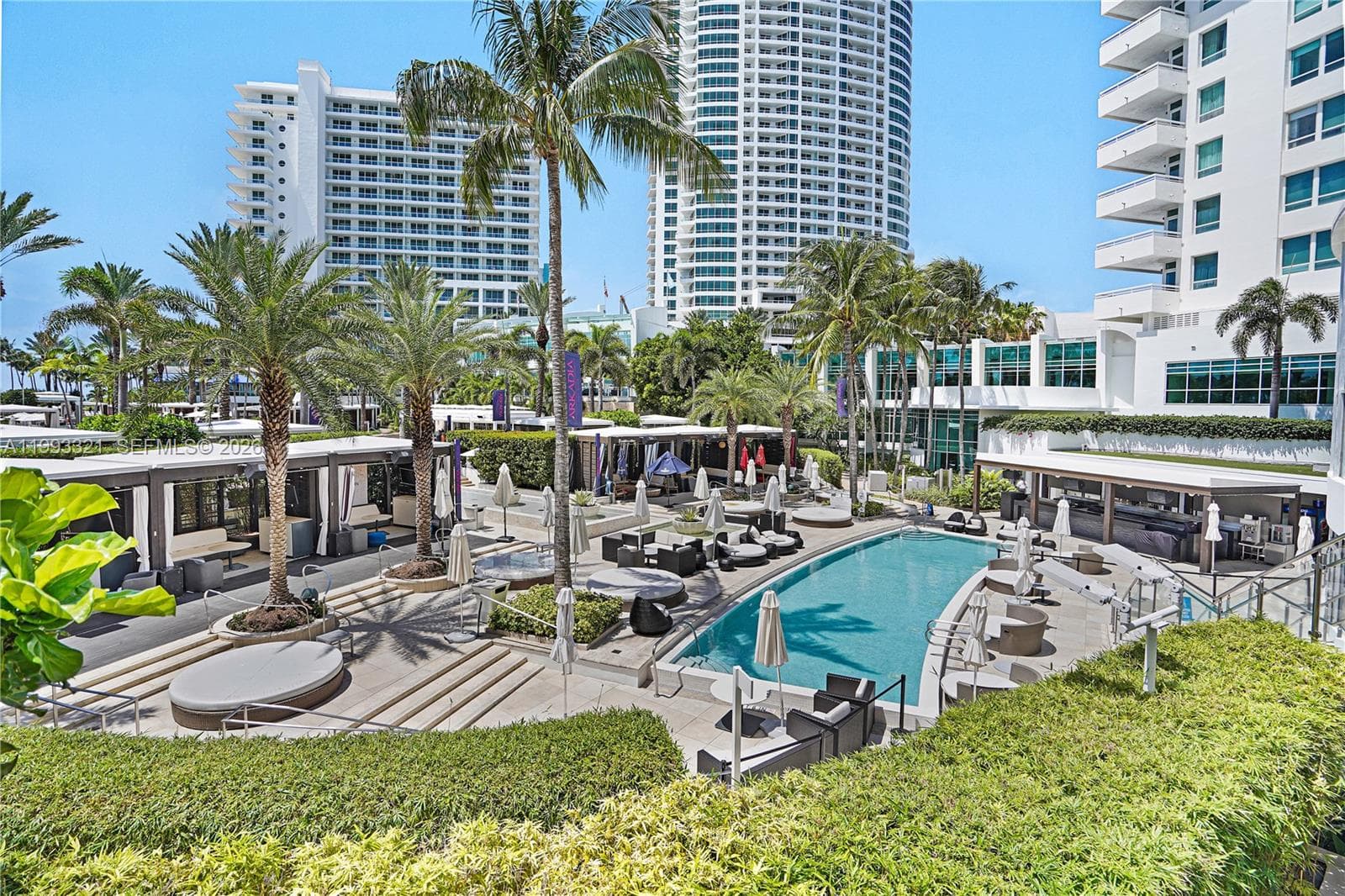 A11993321 — Miami Beach — 65
