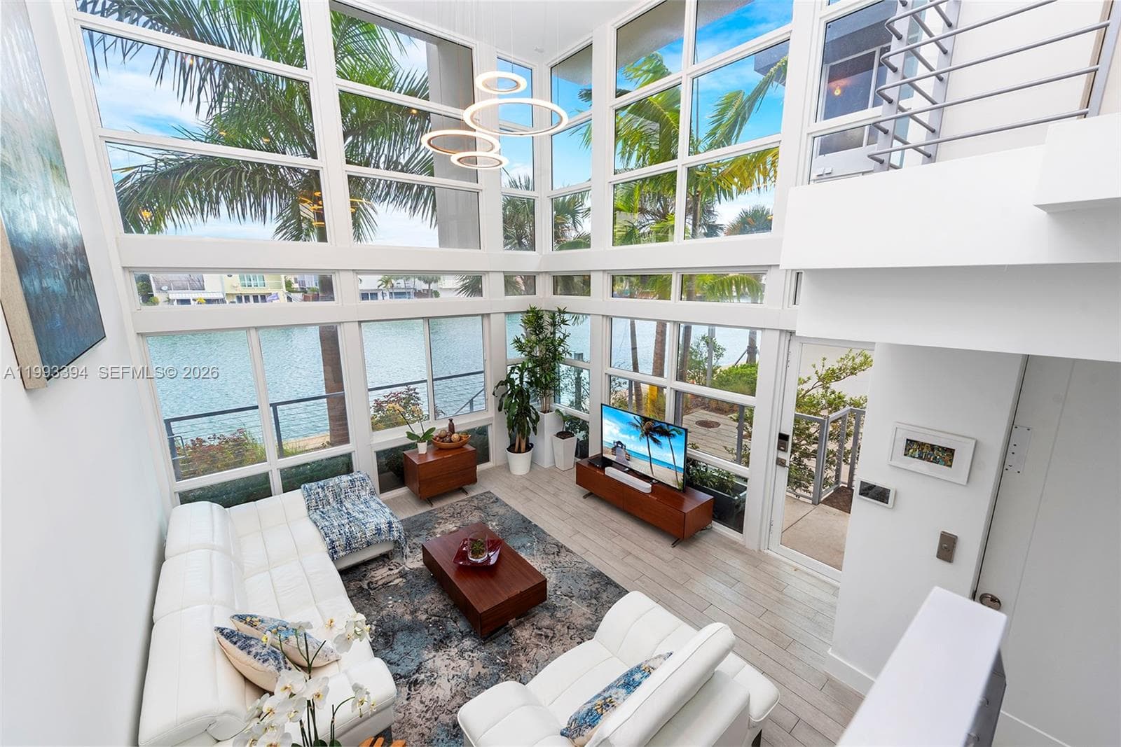 A11993394 — Miami Beach — 2