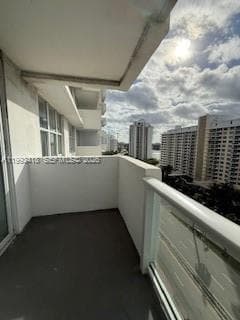 A11993418 — Miami Beach — 5