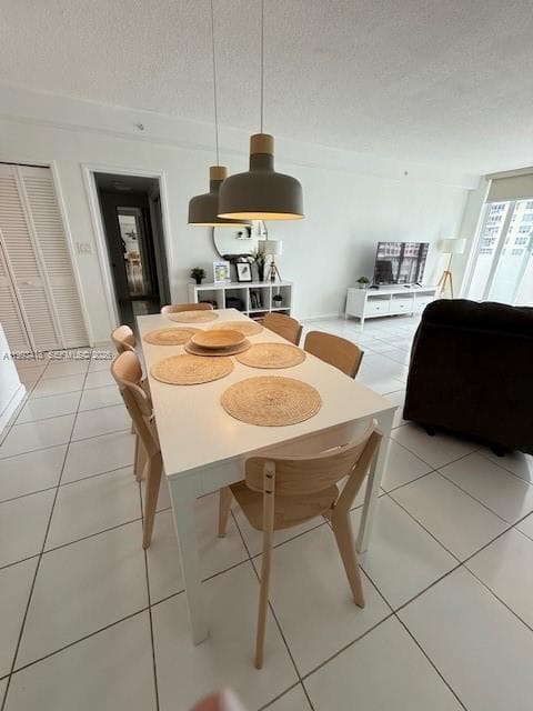 A11993418 — Miami Beach — 19