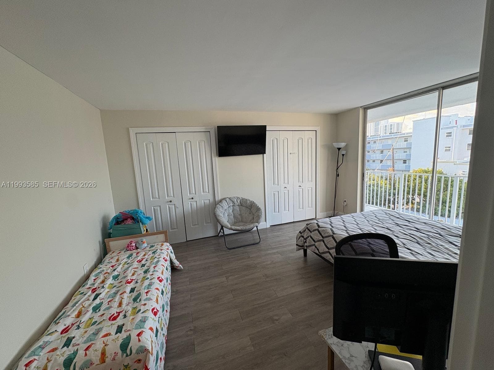 A11993585 — Miami Beach — 5