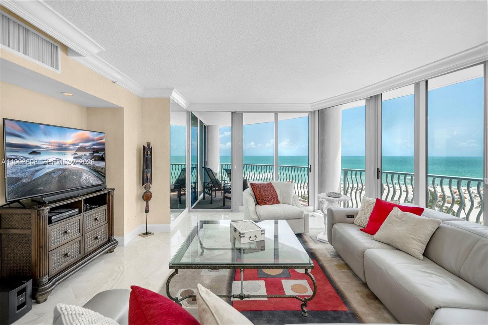 A11993608 — Miami Beach — 2