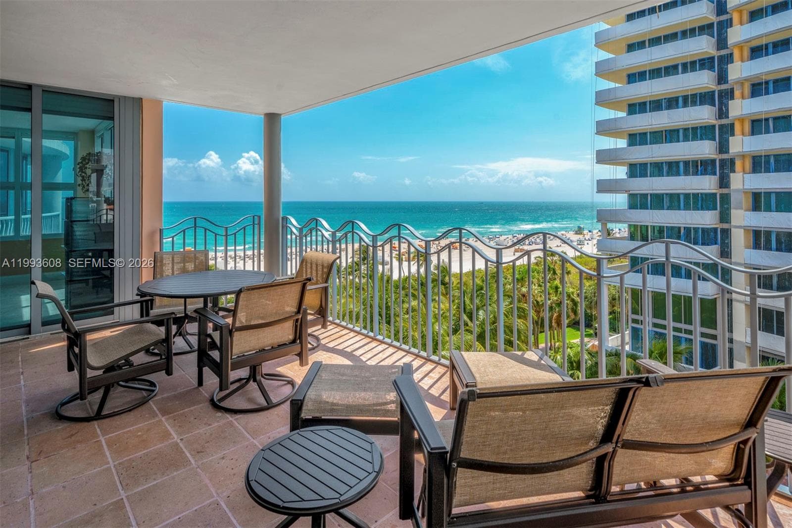 A11993608 — Miami Beach — 16