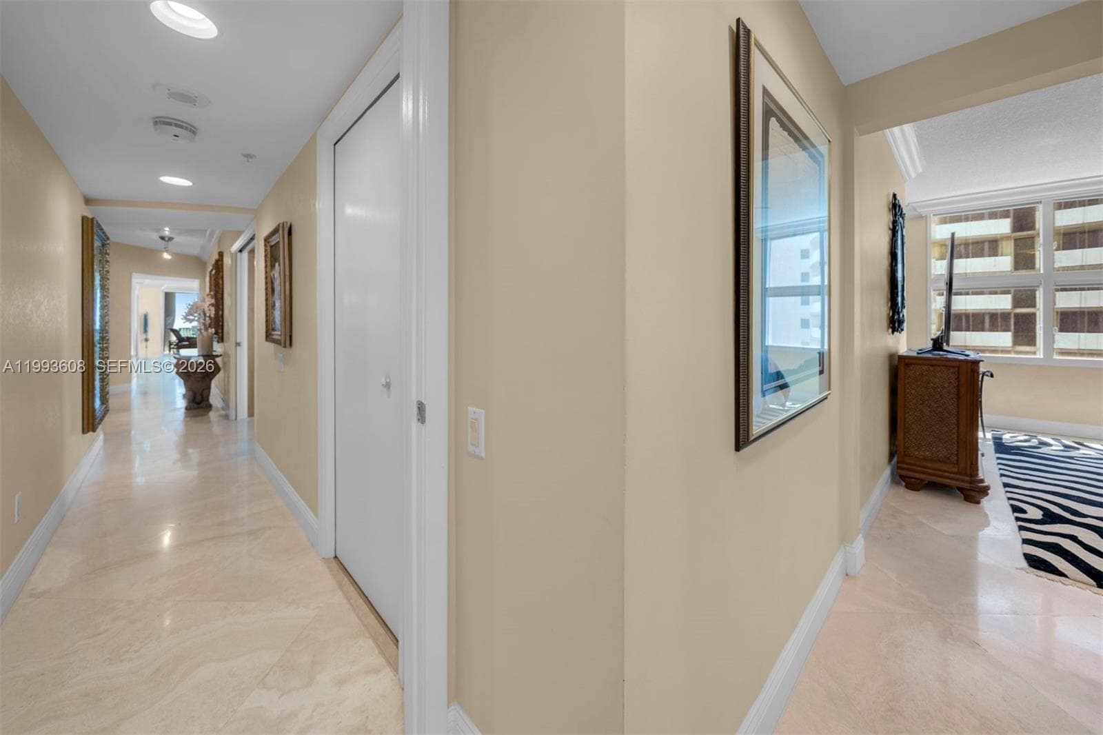 A11993608 — Miami Beach — 18