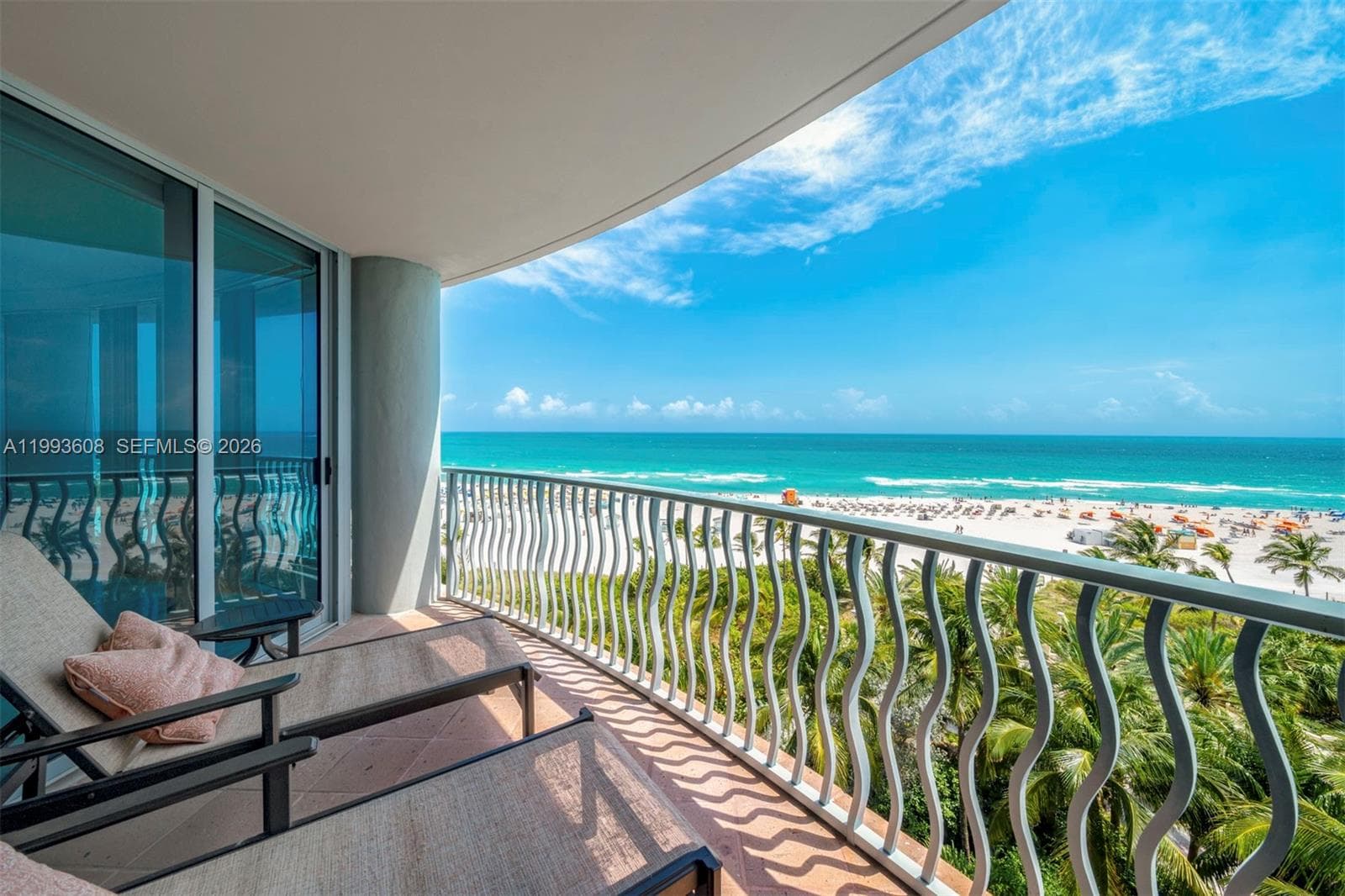 A11993608 — Miami Beach — 11