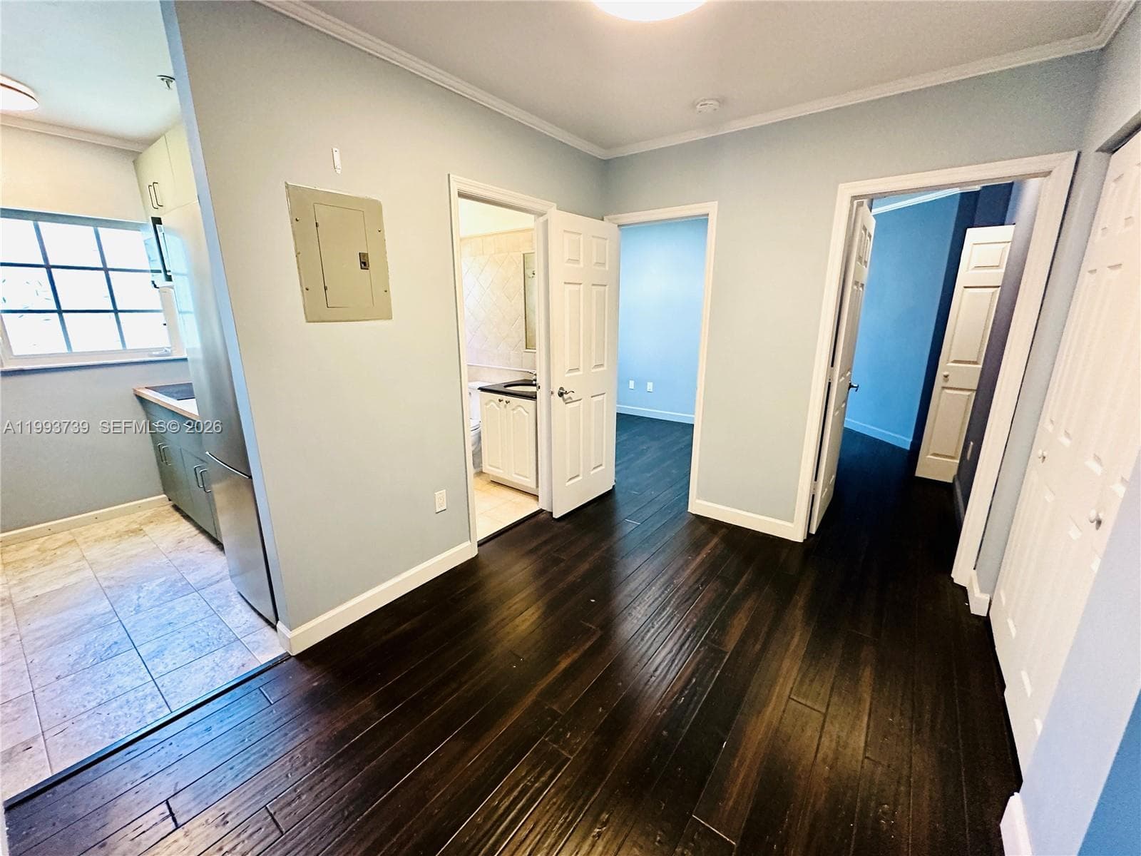 A11993739 — Miami Beach — 16