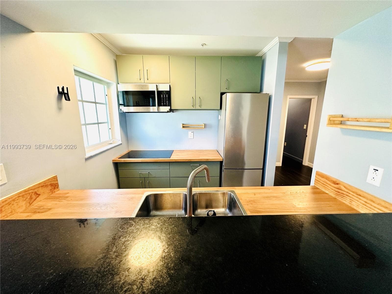 A11993739 — Miami Beach — 8