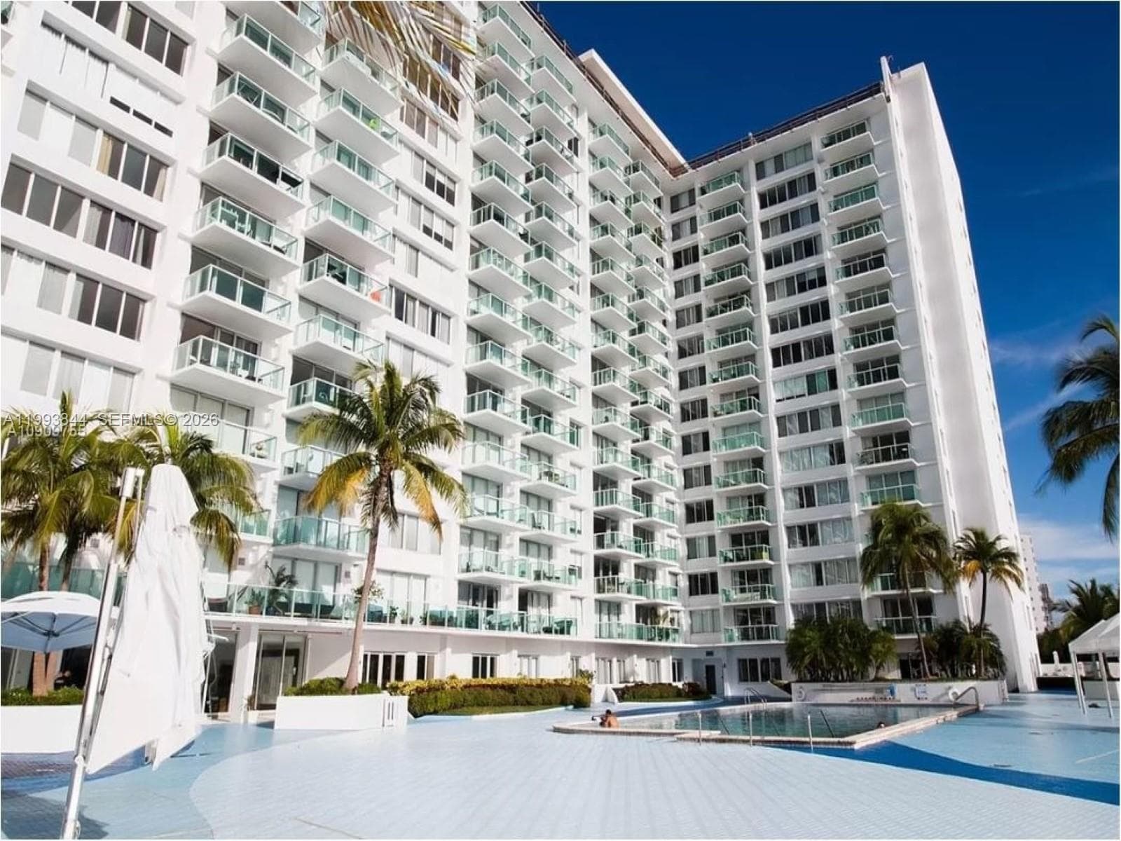 A11993844 — Miami Beach — 11