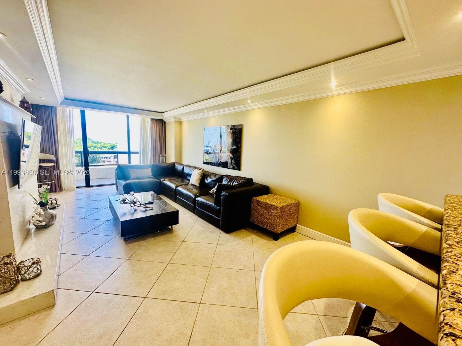 A11993850 — Miami Beach — 7