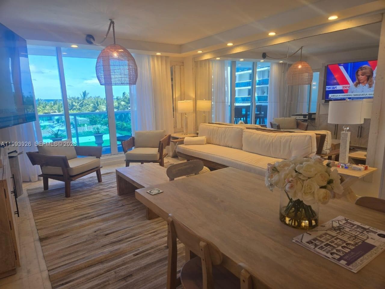 A11993926 — Miami Beach — 2