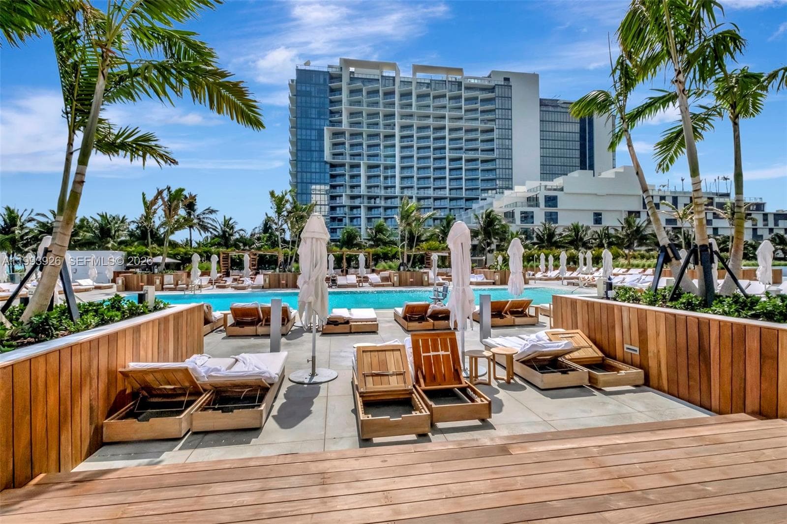 A11993926 — Miami Beach — 38