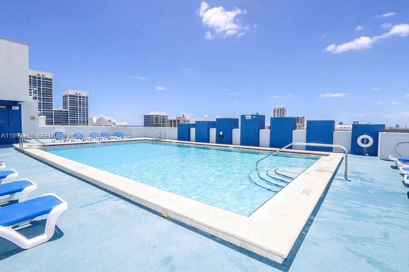 A11994156 — Miami Beach — 5