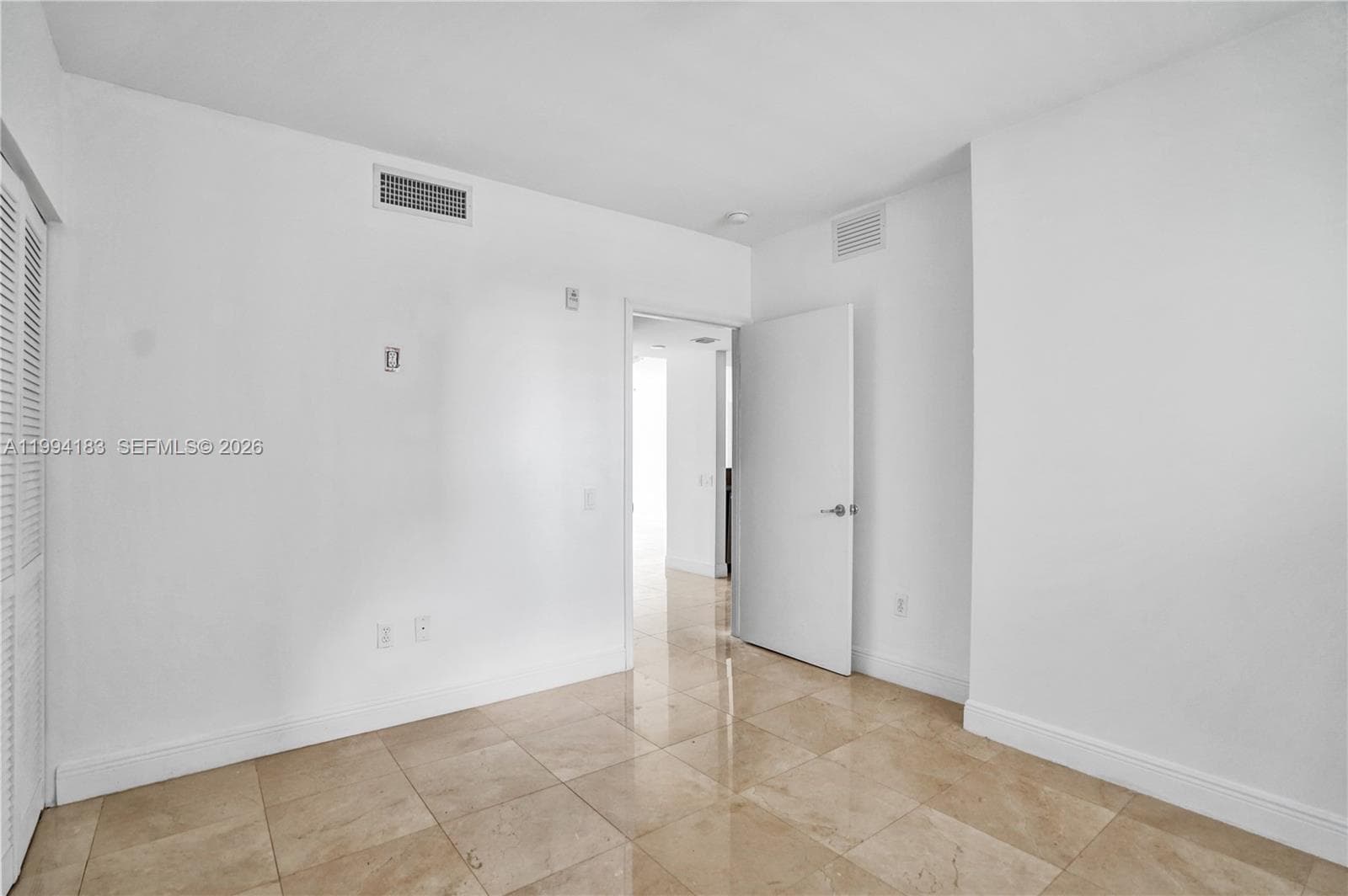 A11994183 — Miami Beach — 7