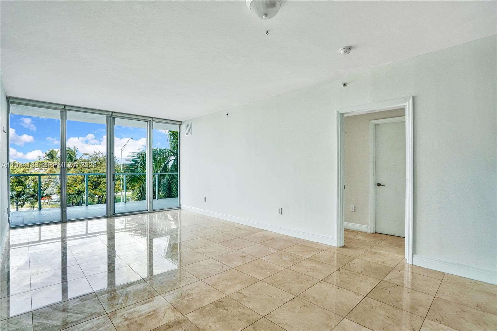 A11994183 — Miami Beach — 15