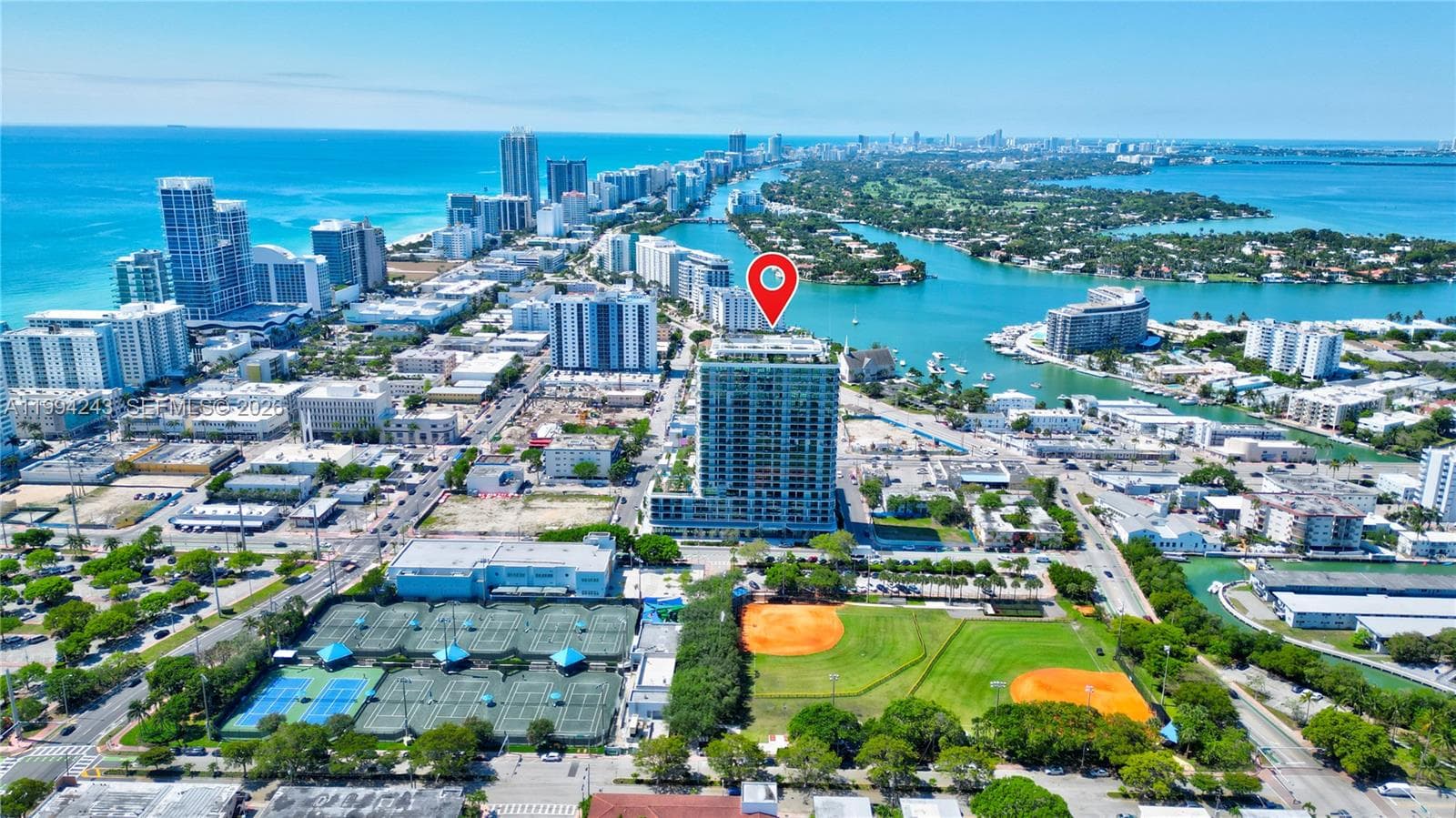 A11994243 — Miami Beach