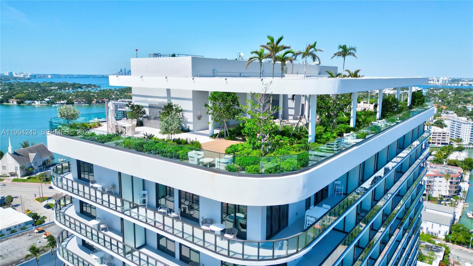 A11994243 — Miami Beach — 30