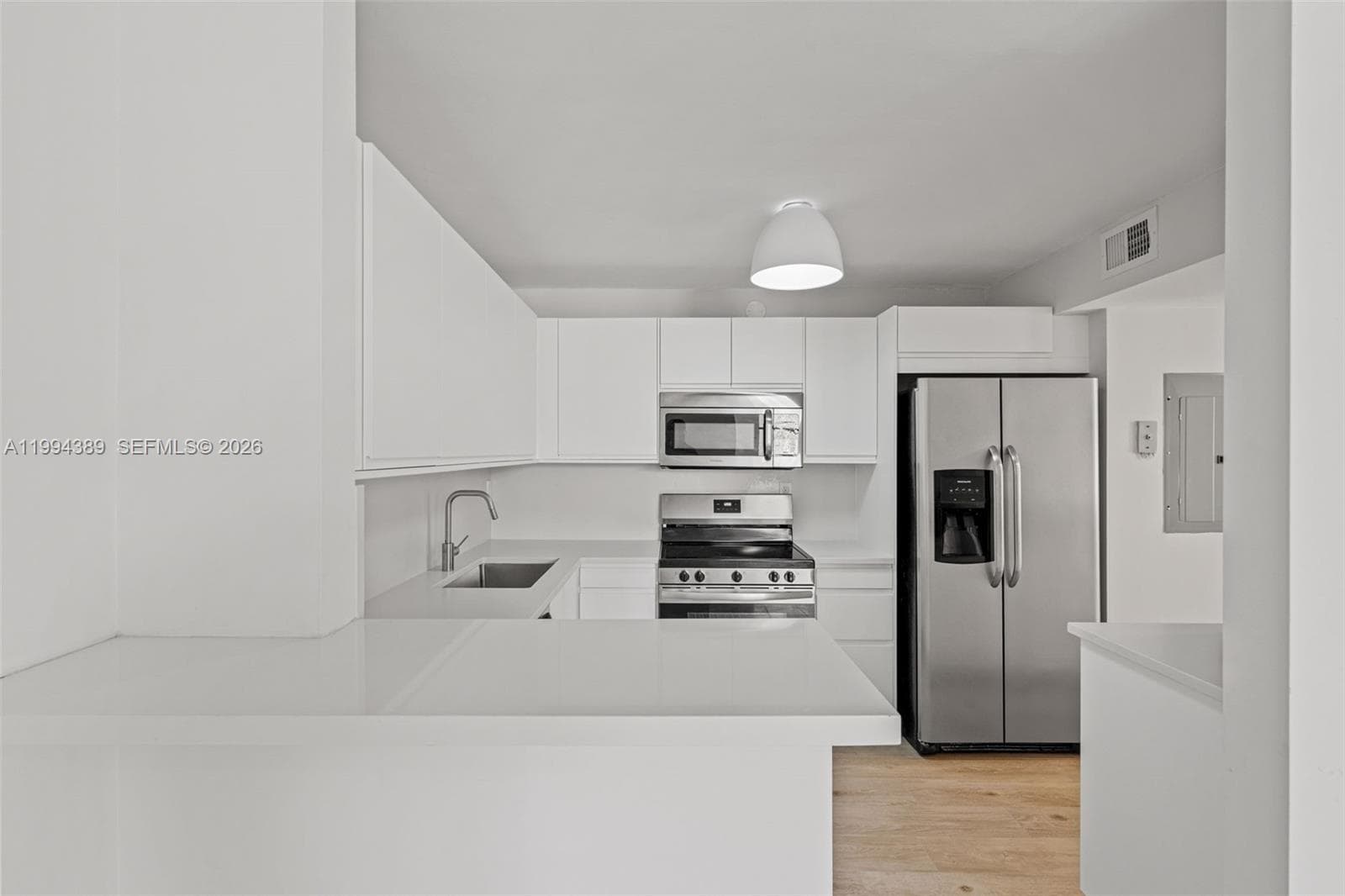 A11994389 — Miami Beach — 13