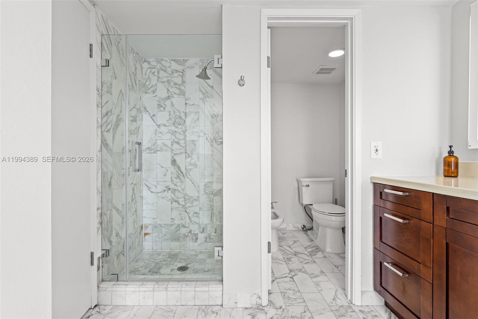 A11994389 — Miami Beach — 26