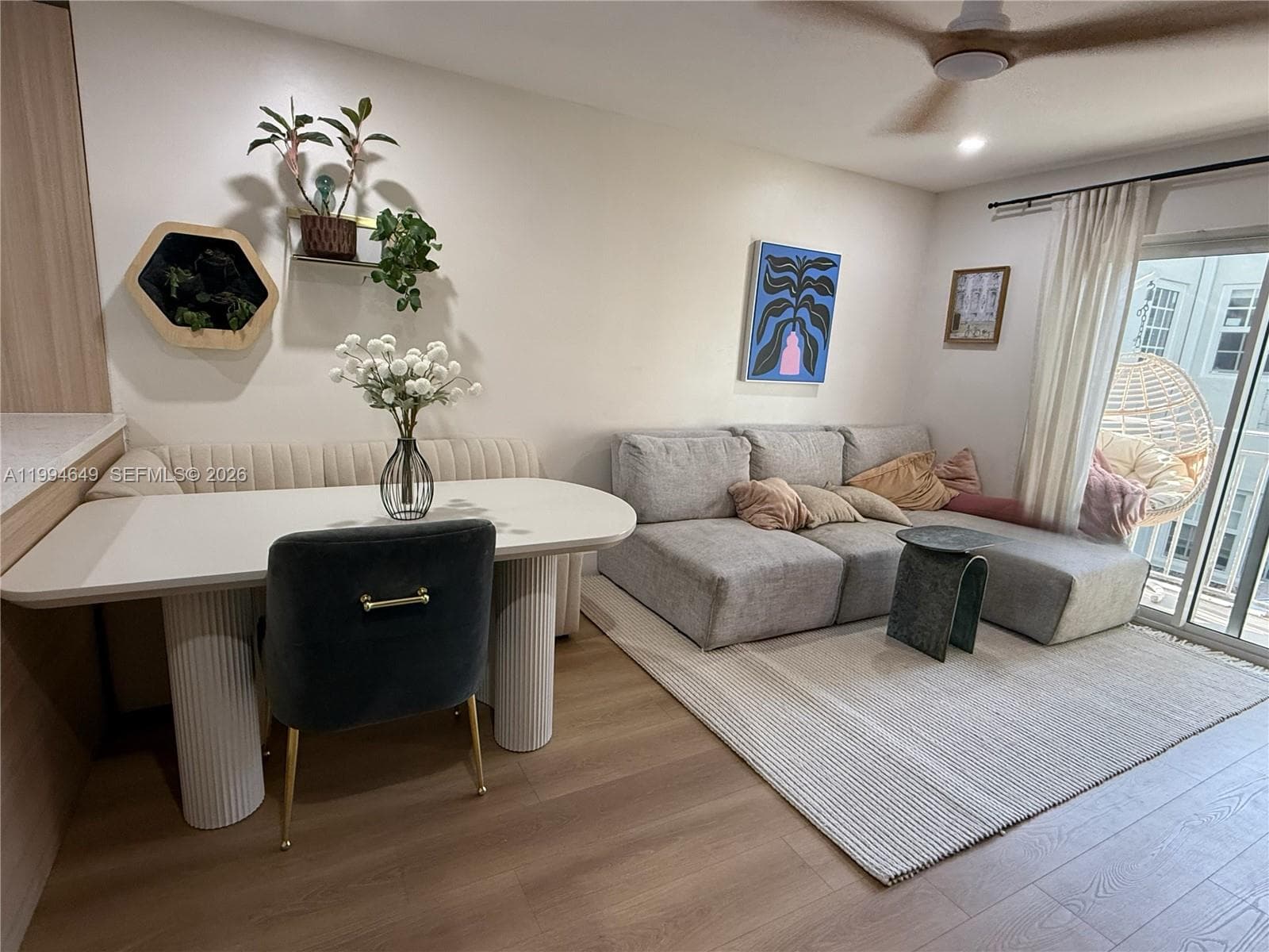 A11994649 — Miami Beach