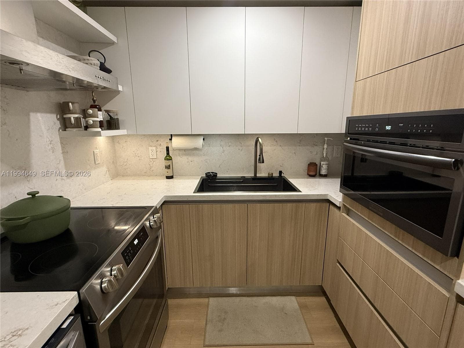 A11994649 — Miami Beach — 4