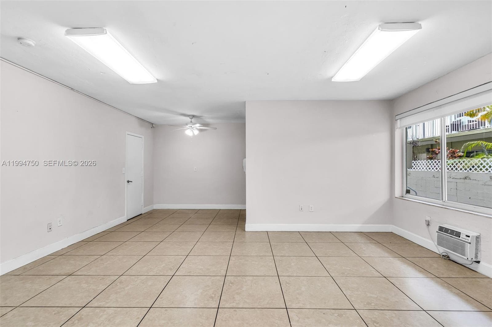 A11994750 — Miami Beach — 19