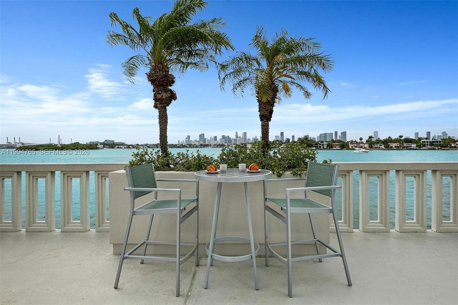 A11994765 — Miami Beach — 42