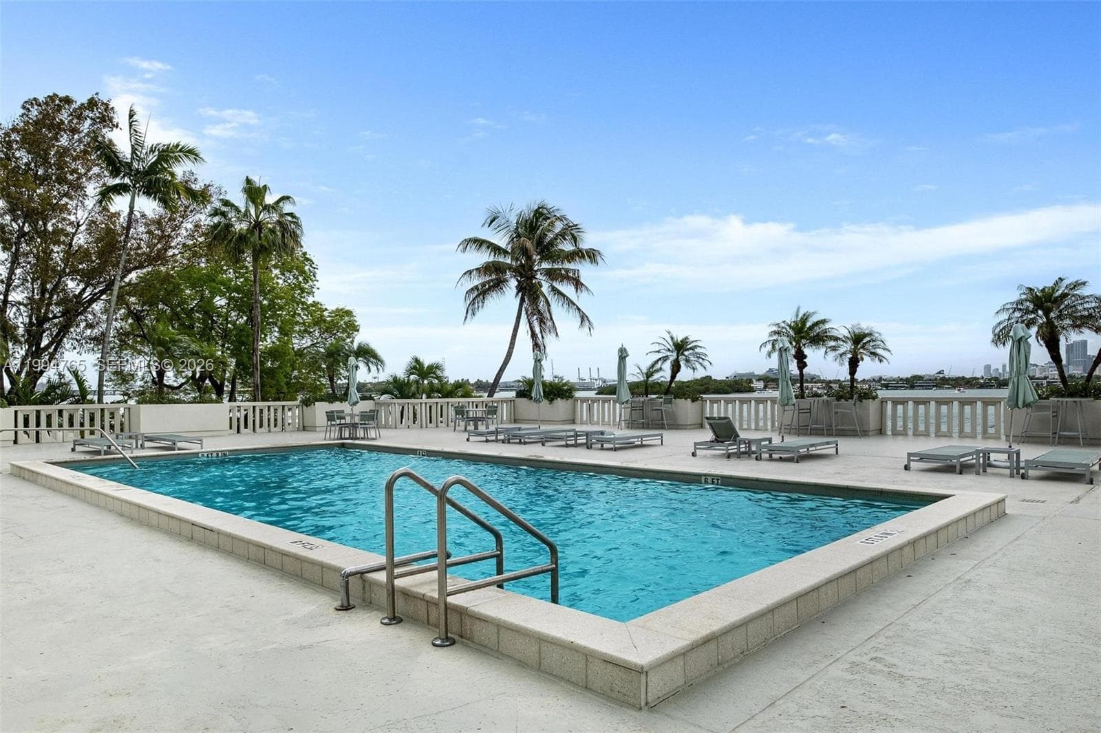A11994765 — Miami Beach — 10