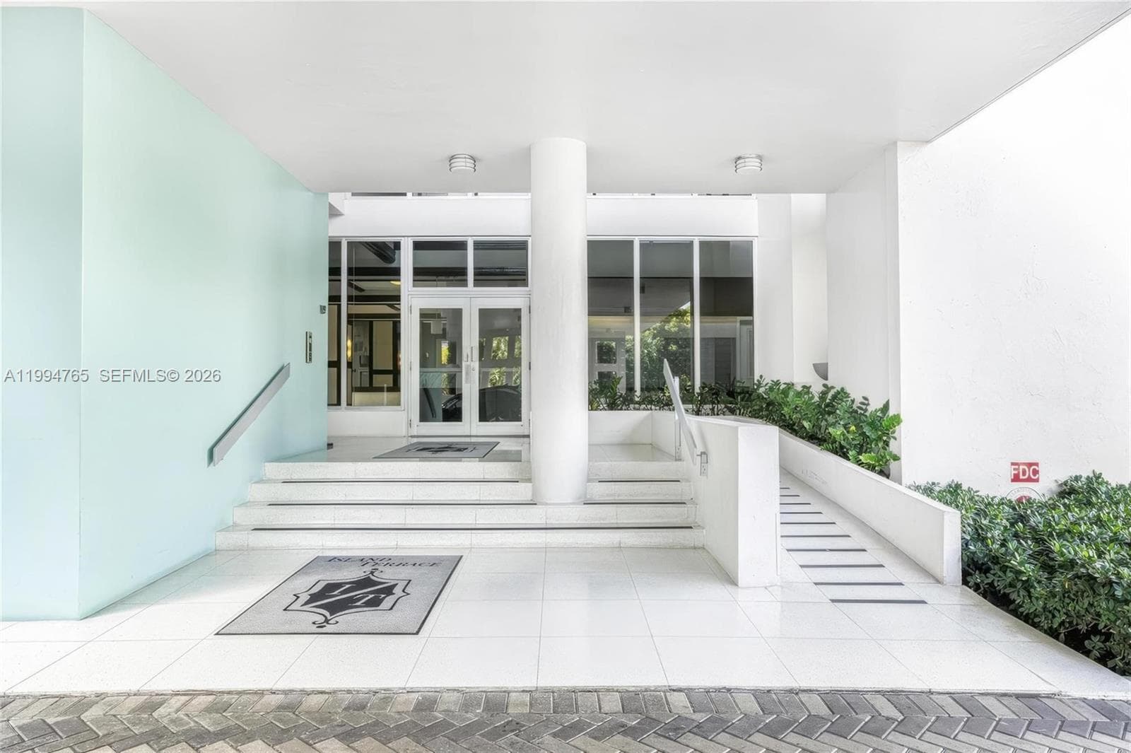 A11994765 — Miami Beach — 35