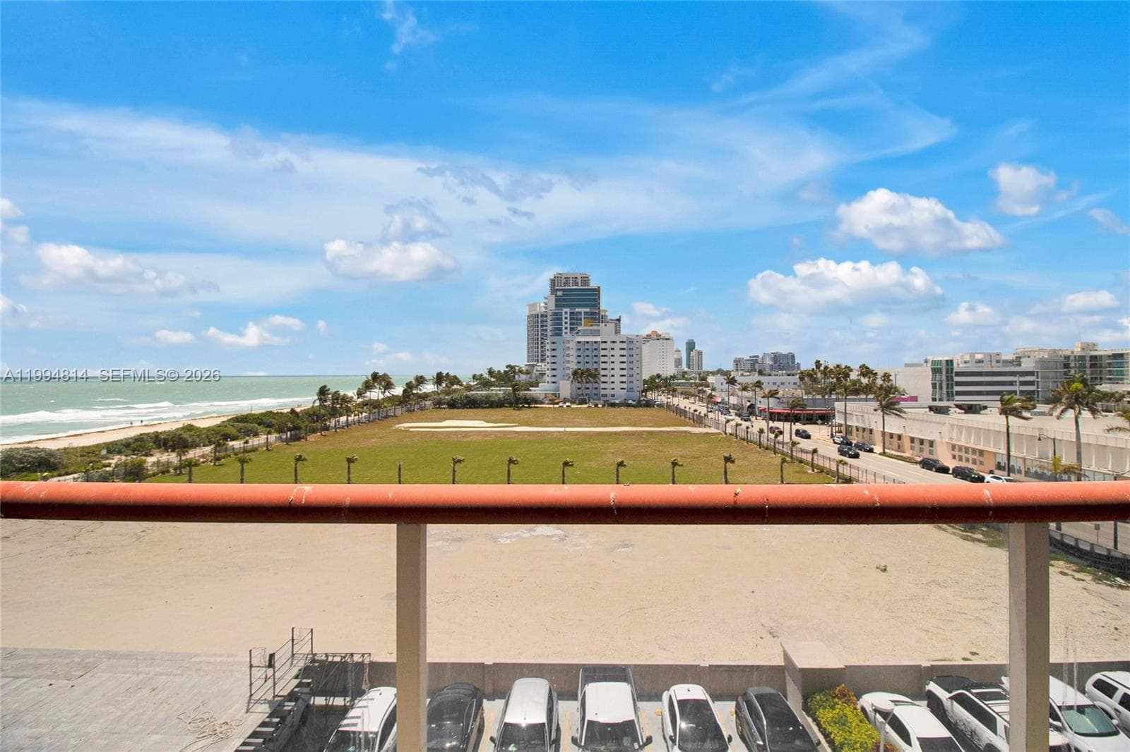 A11994814 — Miami Beach