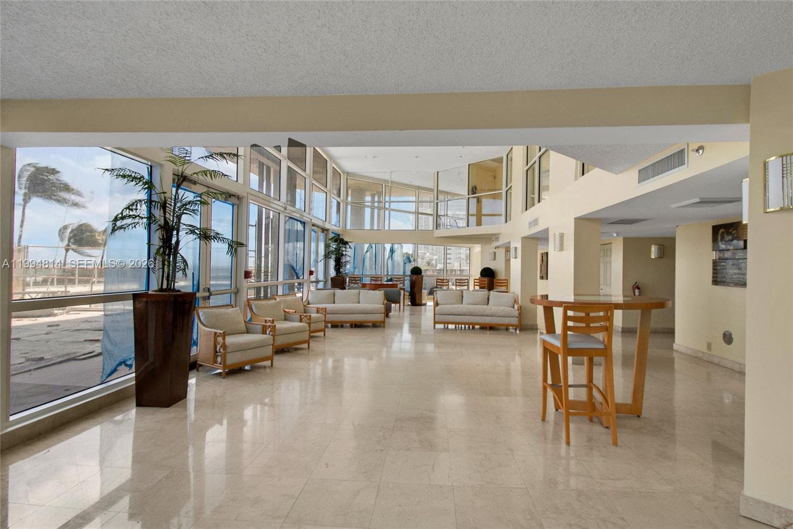 A11994814 — Miami Beach — 30