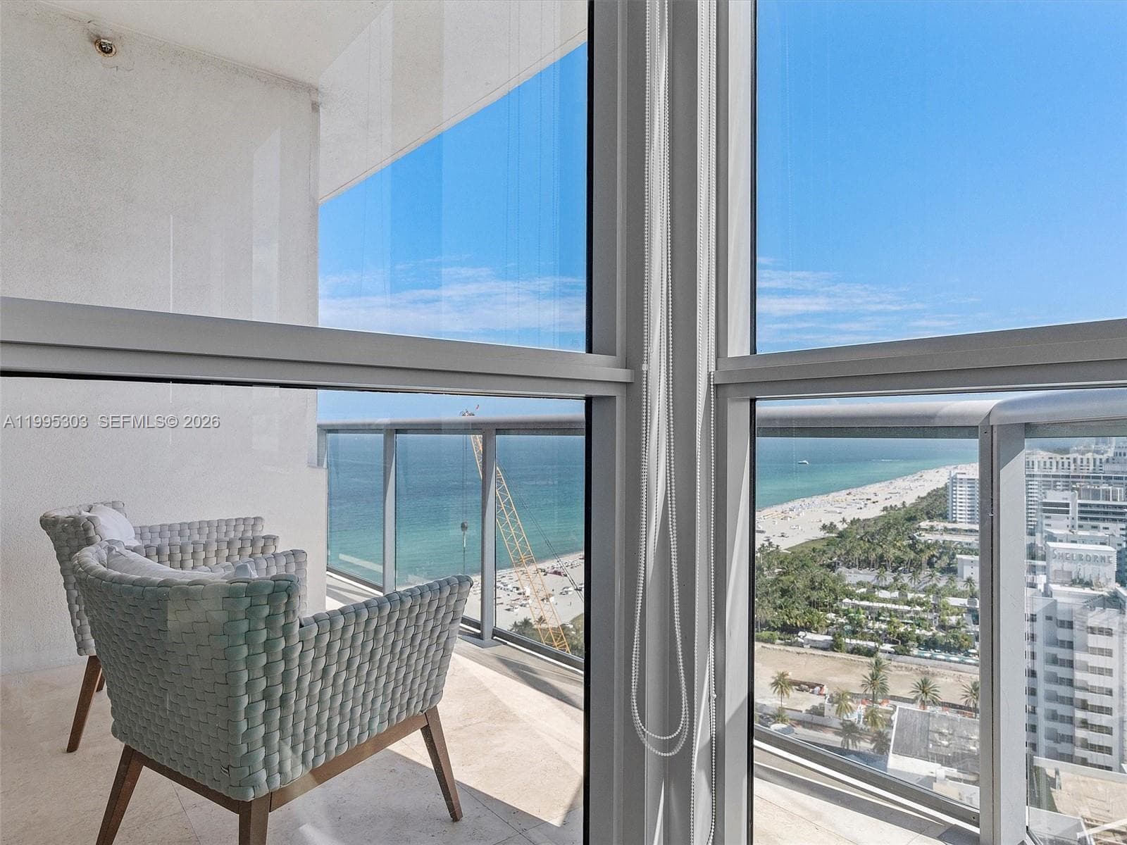 A11995303 — Miami Beach — 16