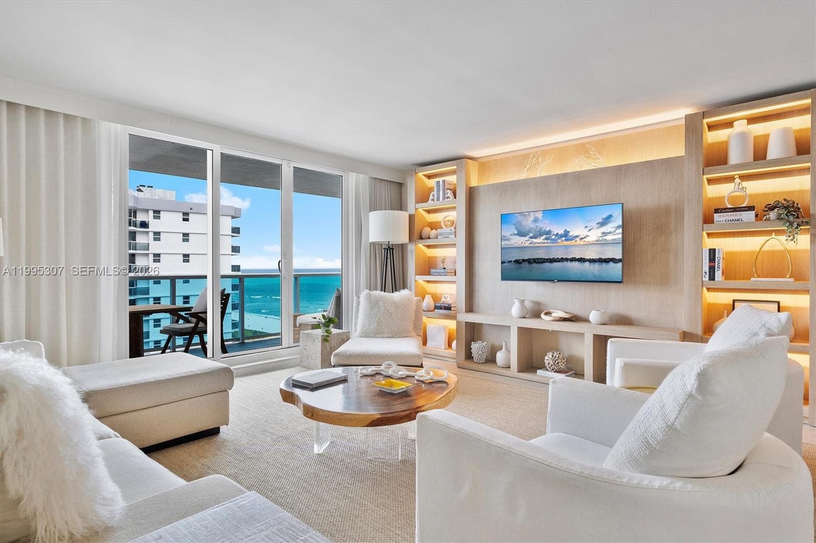 A11995307 — Miami Beach — 2